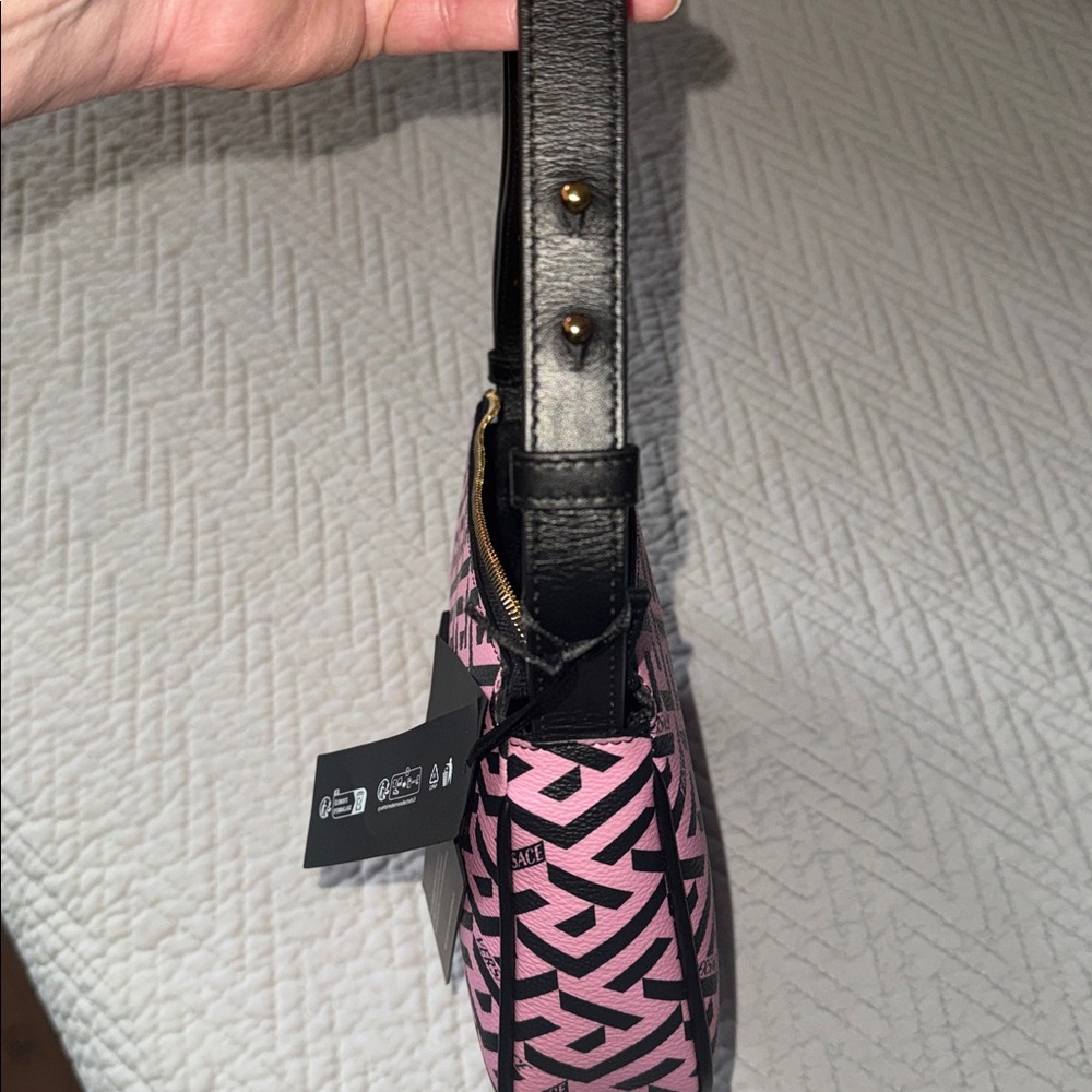 NWT Versace Pink and Black Shoulder Bag 2COA’s & dust bag, Sales tags Full set ! - Picture 13 of 16